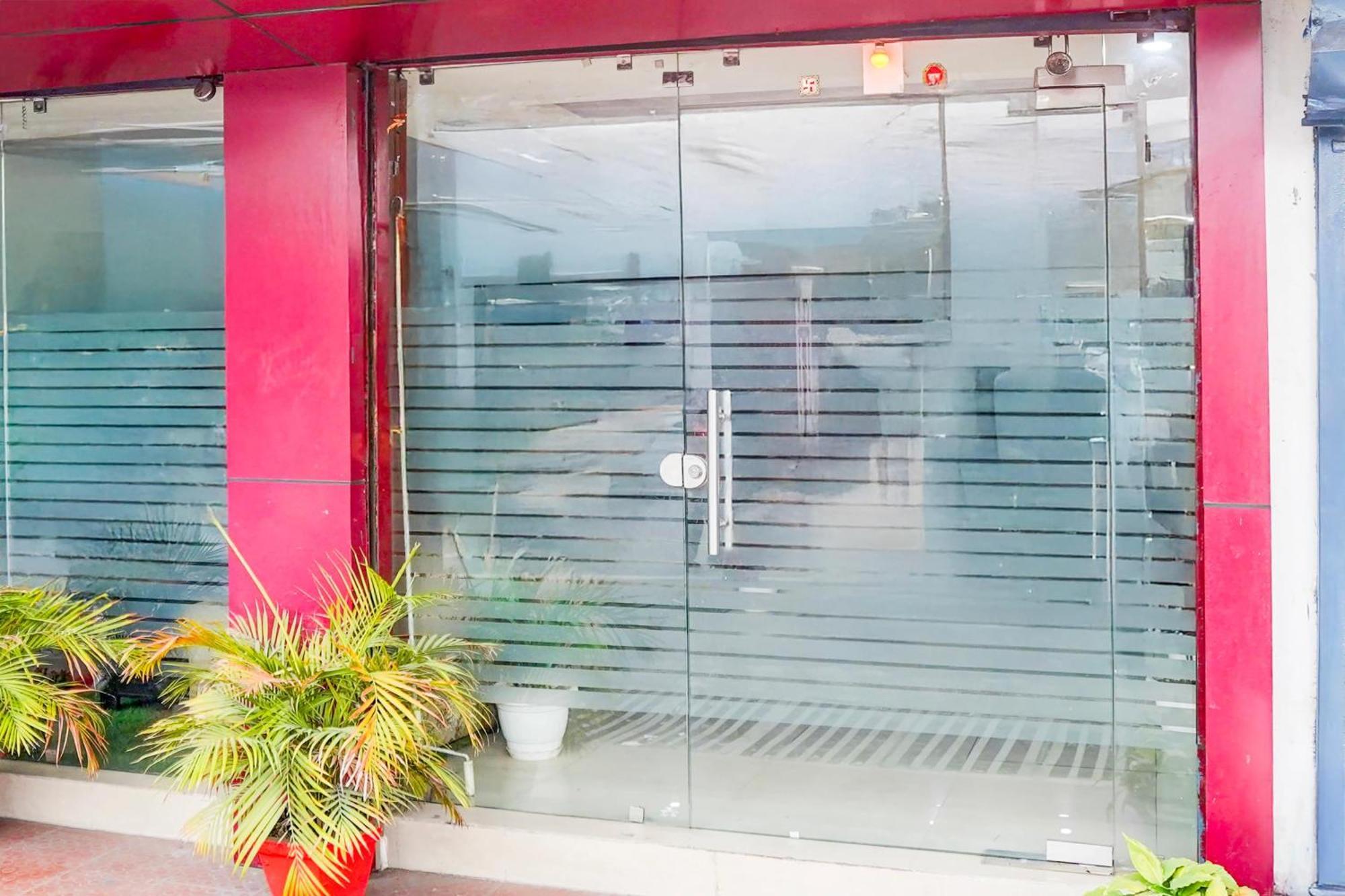 Super Hotel O Krishna Nagar Chowk Near Ongc Dehradun Exterior photo